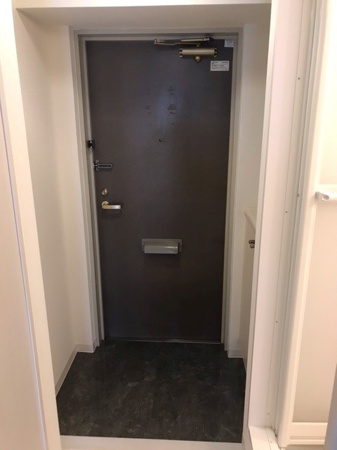 ＫＥＮＺＯ　ＨＡＵＳ　ＥＫＯＤＡ0203号室 玄関