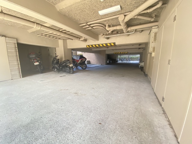 グランジュール南常盤台 駐車場