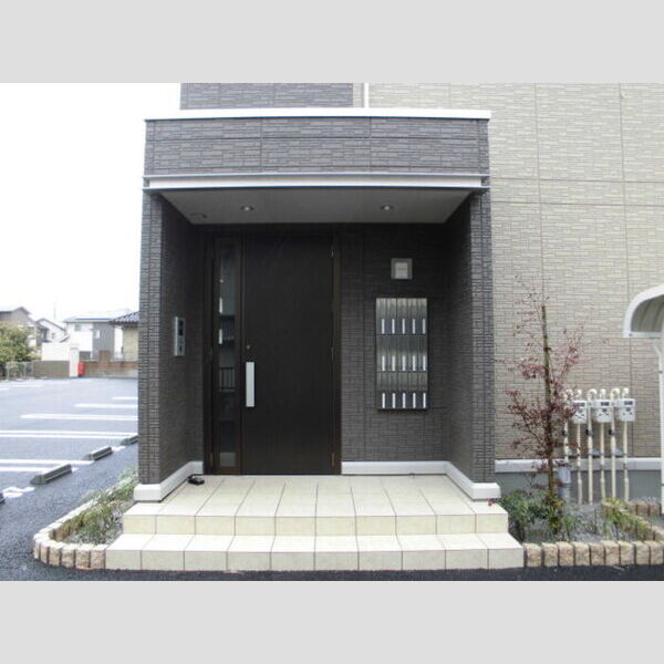 コンフォール エントランス
