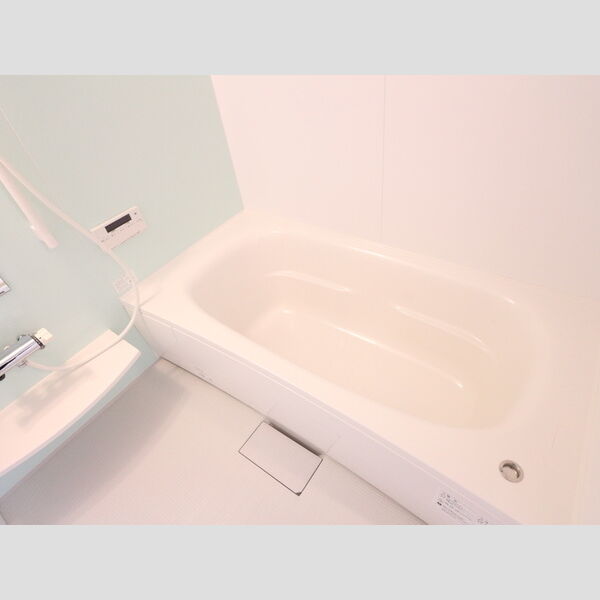 クレストテラス305号室 追い焚き機能付の一坪風呂