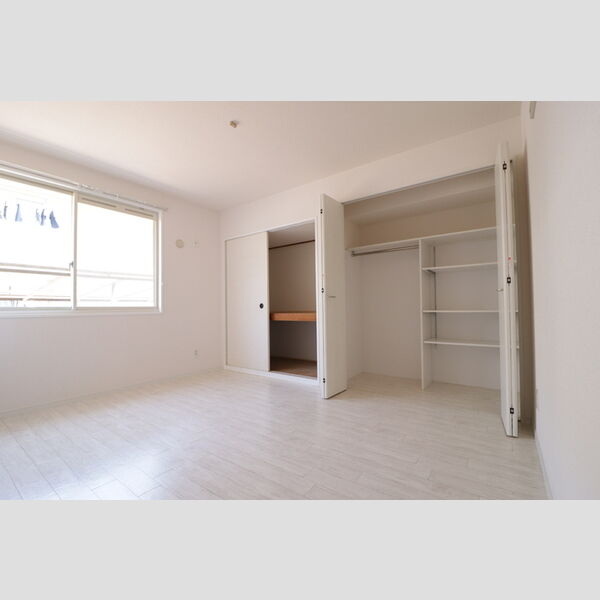 ヴェルメゾンおゆみ野　B102号室 洋室