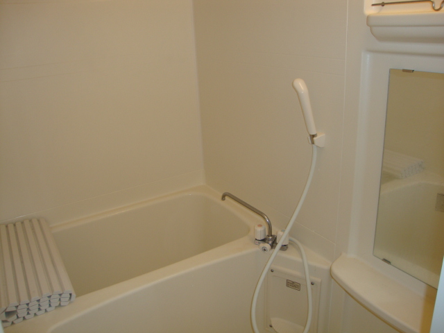 ビオラ301号室 バス