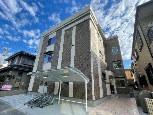 オータムスイート303号室 外観写真（昼）