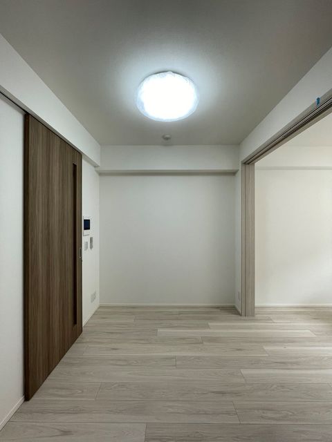 ガーラ・アヴェニュー東大島14階 落ち着いた色調の寝室です