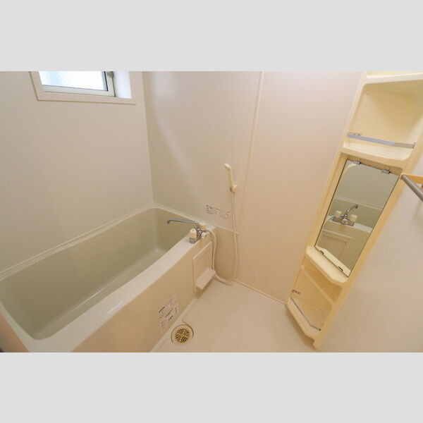 エスタシオン202号室 浴室