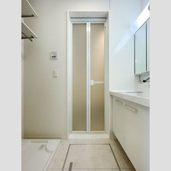 セレスティア江戸川Ⅲ301号室 同建物別部屋の参考画像