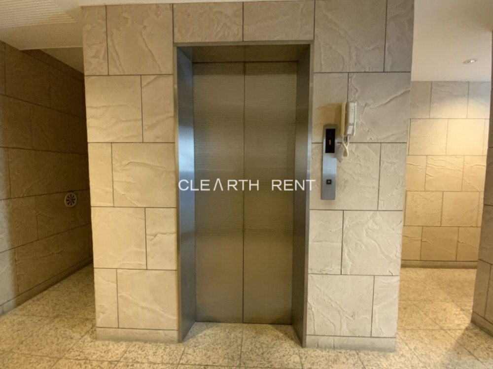 クオーレ目白台3階 エントランス/エレベーター前