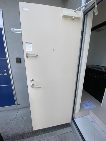 ヨコハマテラス金沢文庫203号室 玄関