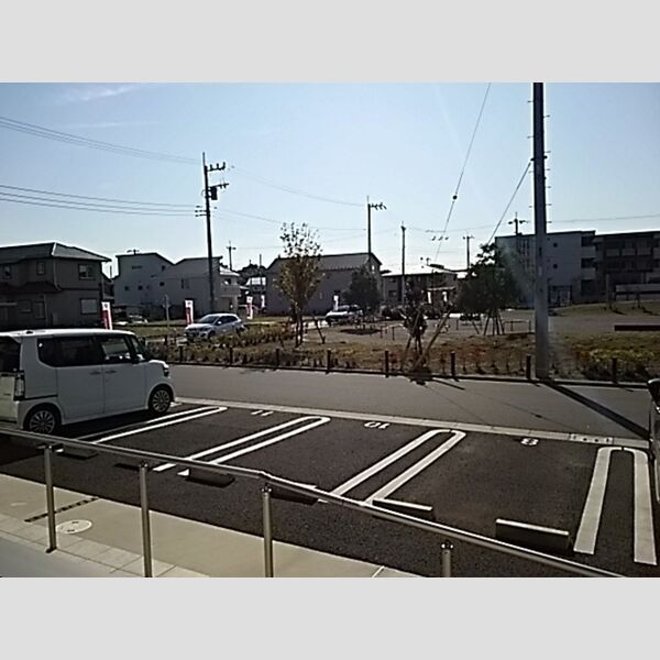 サニーウェル　B 駐車場