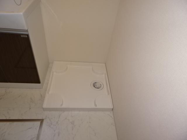 ラピスラズリ102号室 洗濯機置場