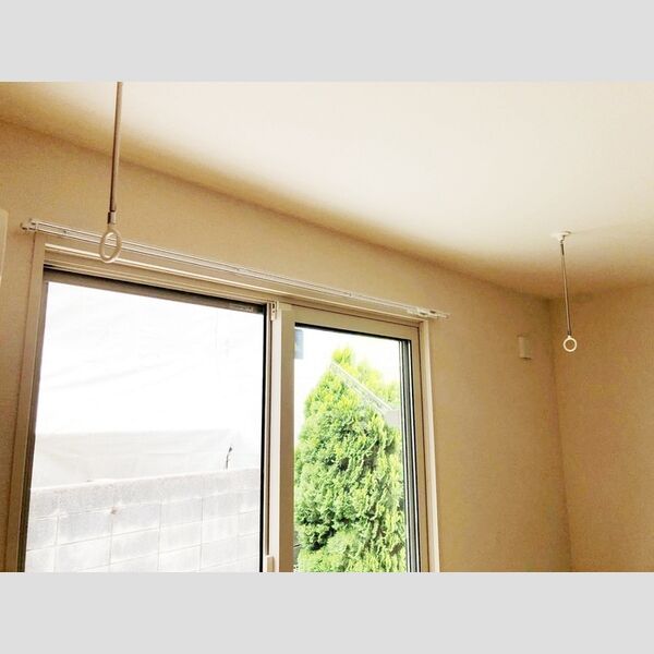 シュトラルヴェヌス102号室 室内物干し