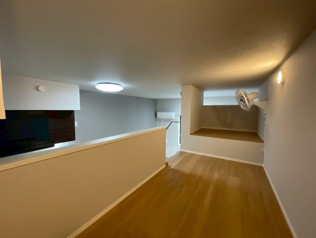 FAIR東向島201号室 リビング