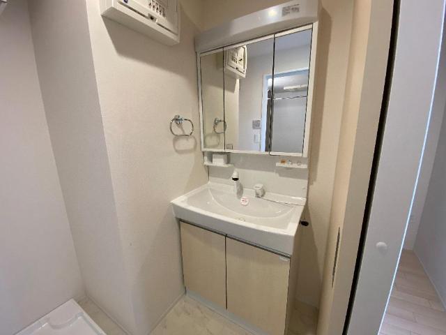 ラピスラズリ 洗髪洗面化粧台