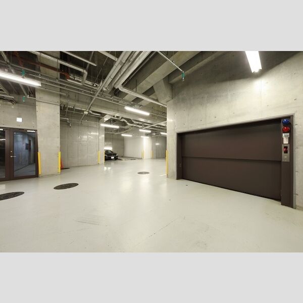 カスタリア西麻布霞町 駐車場