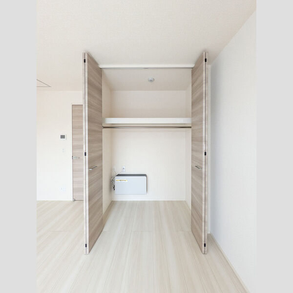 コリーヌヴェール上小303号室 収納