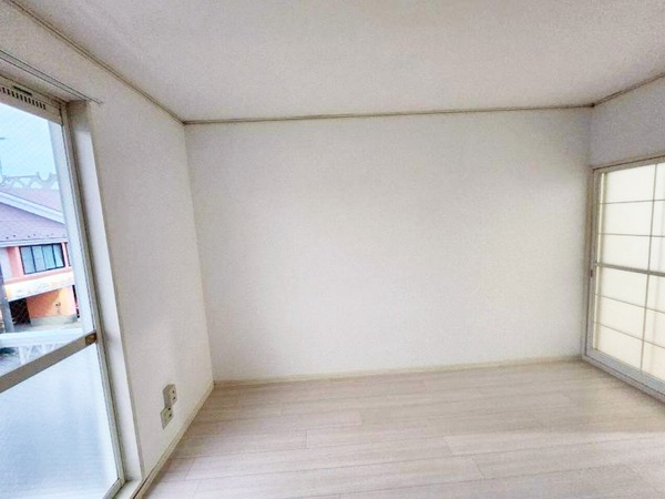 いちかわ中野ハイツ201号室 リビング