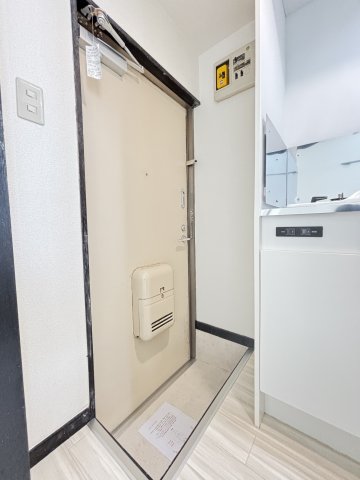 アミューズ目白台0101号室 玄関