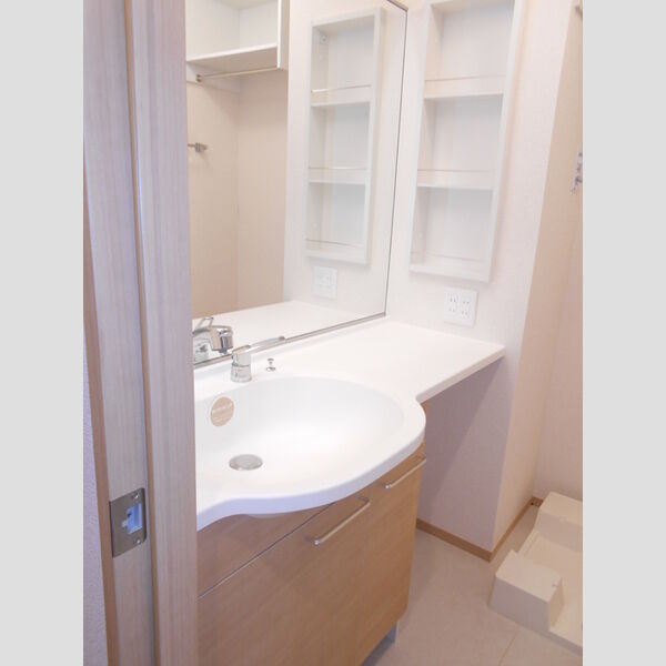 ラ・シェモア 洗面