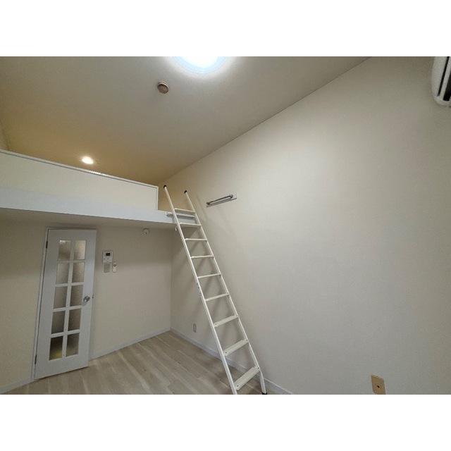 マーガレット101号室 リビング