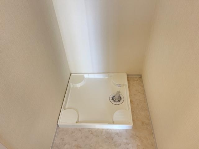 プリオーレおおたかの森101号室 洗濯機置場