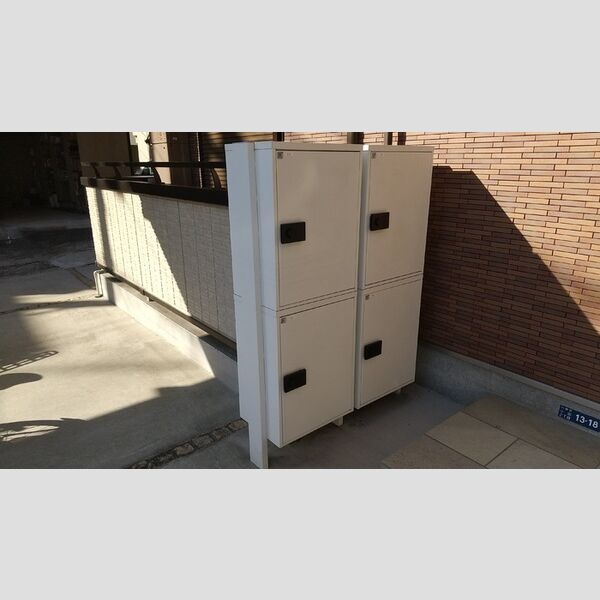 ロッシュマン　フリーゼ 宅配ボックス