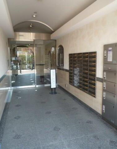 エクセリア中野坂上4階 エントランス