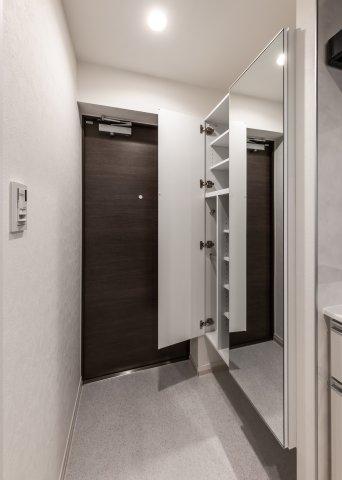 SYNEX YOKOHAMA-AOKICHO402号室 ※同タイプ参考写真です（カラータイプが異なる場合がございます）