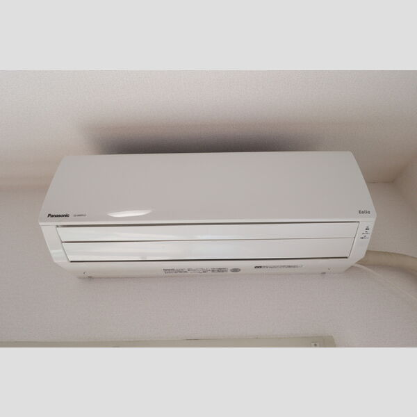 メゾンベルウッド408号室 エアコン2台