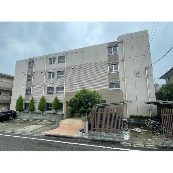 メゾン　ド　ルノン105号室 外観