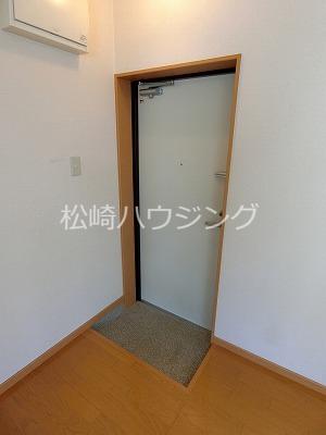 ビオラハイツ 玄関