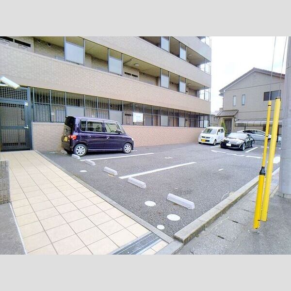 Biz STAY 千葉・蘇我301号室 駐車場