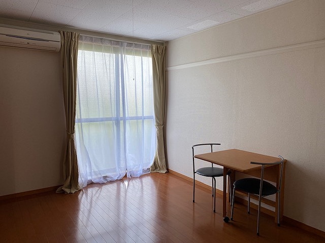 レオパレスＫＥＩ 寝室