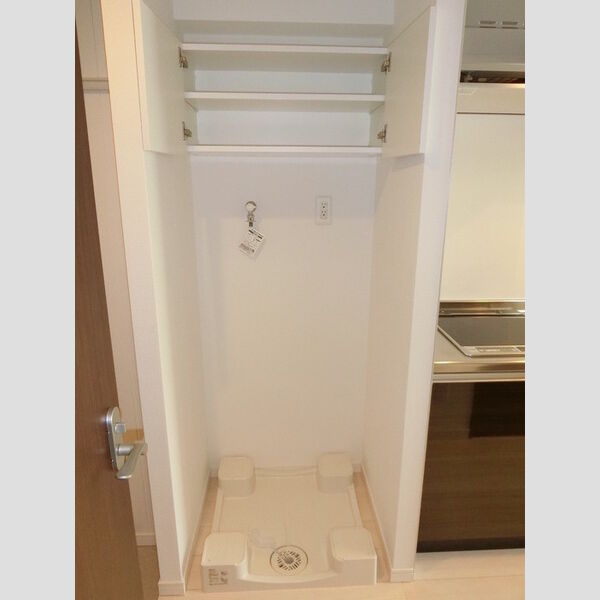 YamazakiSekiyuBLD207号室 室内洗濯機置場