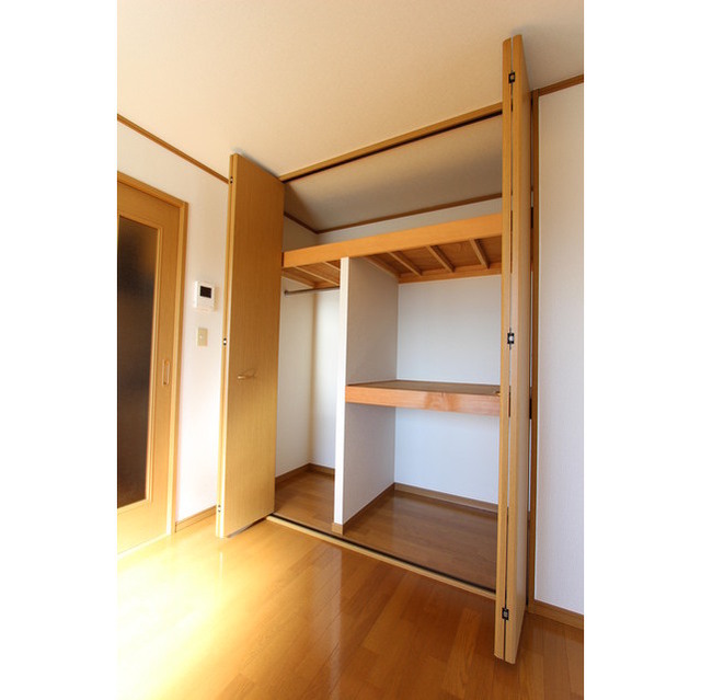 ラ・ヴィータ201号室 収納