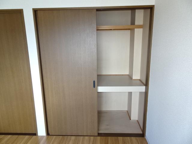 メゾン・ソレイユ 収納