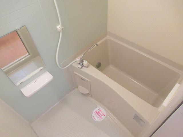 Y.Camphrier（ワイカンフリエ） バス