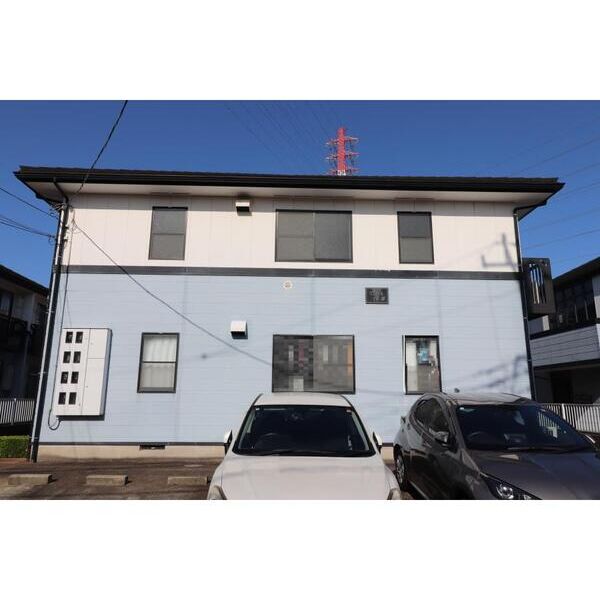 グランドールイズミIII101号室 外観