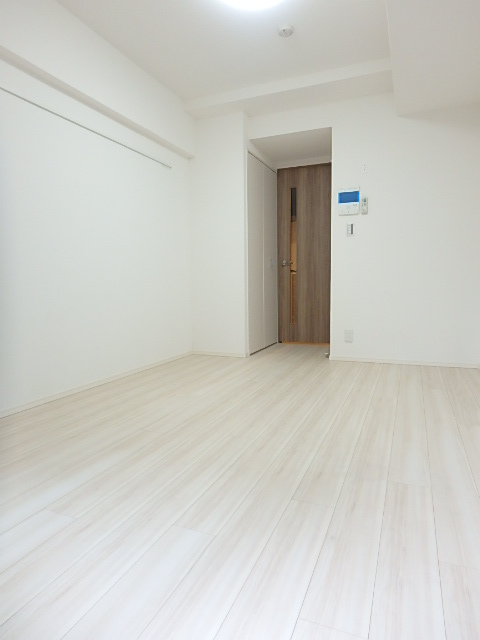 ガーラ横濱関内グランドステージ ホワイトフローリングの明るいお部屋です！
