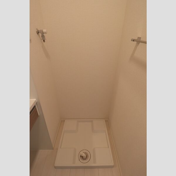 ベル　フロレゾン102号室 洗濯機置き場