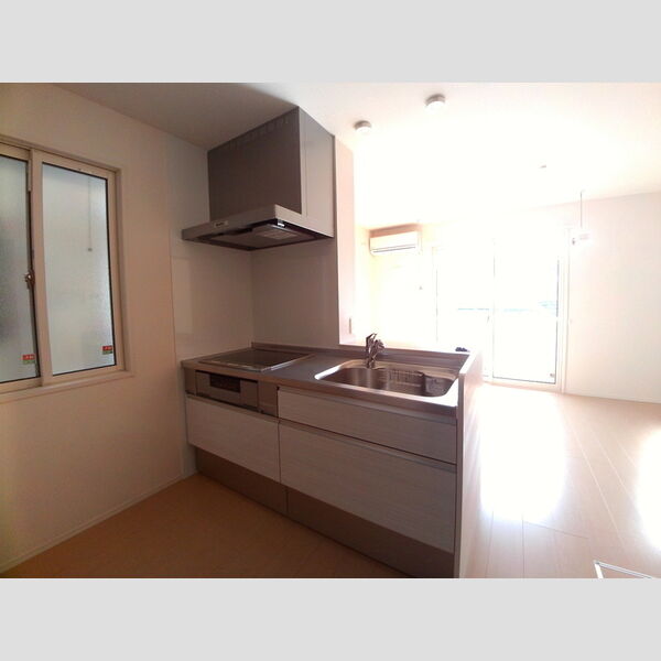 リディア102号室 IH対応のシステムキッチン