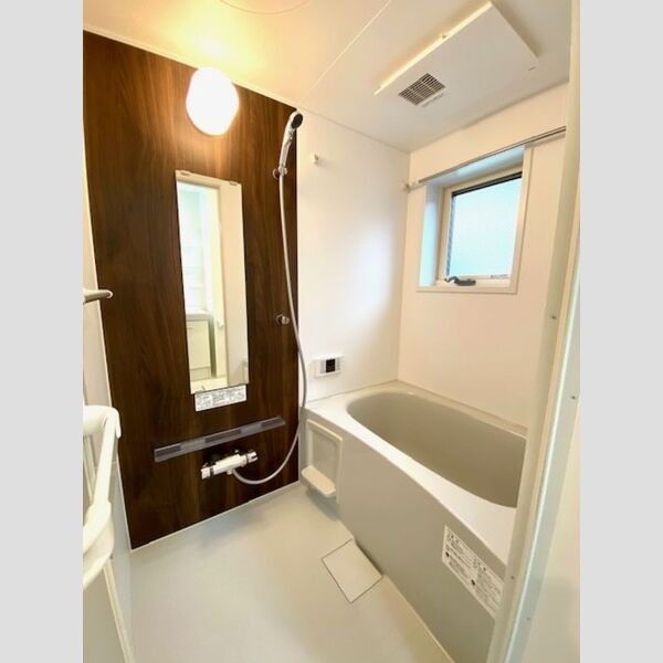 メゾン・ド・オカ 302号室　浴室乾燥機付き