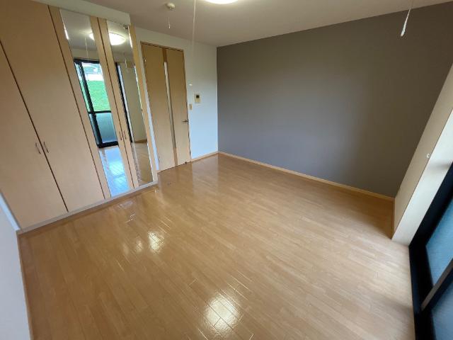 グリーンヒルズⅡ 洋室