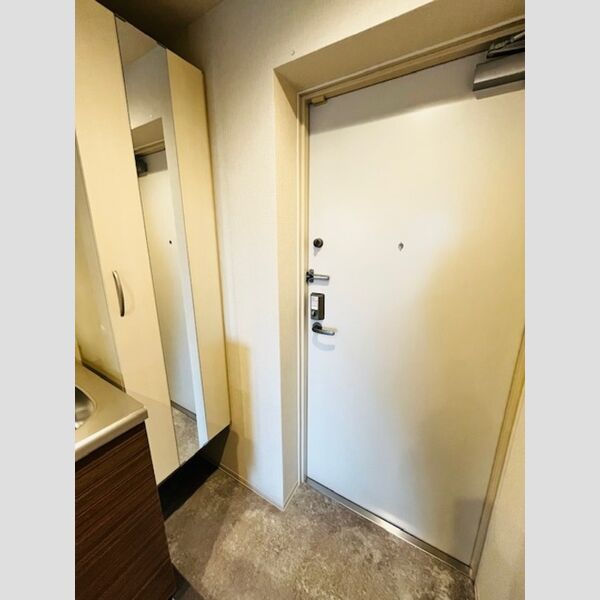 ファンディ平塚 玄関