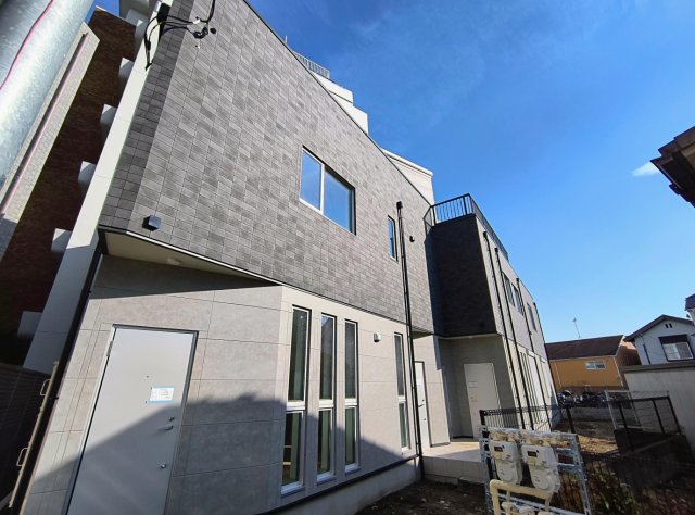 テラス新江古田1A号室 外観タイル貼り