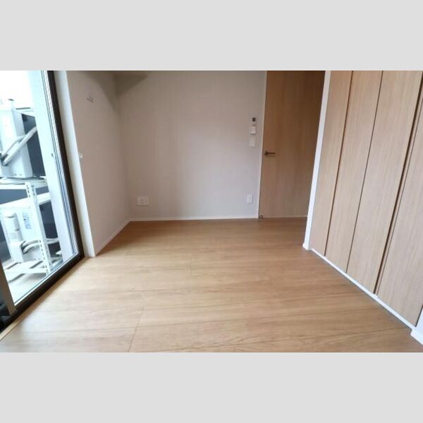 サンジョイアゼロ201号室 洋室5、1帖