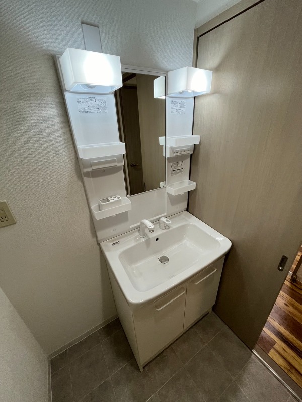 ブールヴァル秦野 洗面