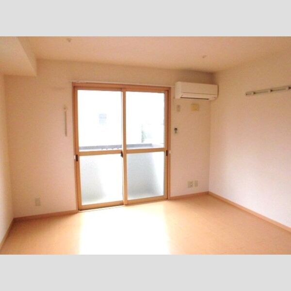 イー・エフ・ドミール 洋8帖