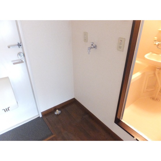 さくらパークＢ棟B203号室 室内洗濯置場