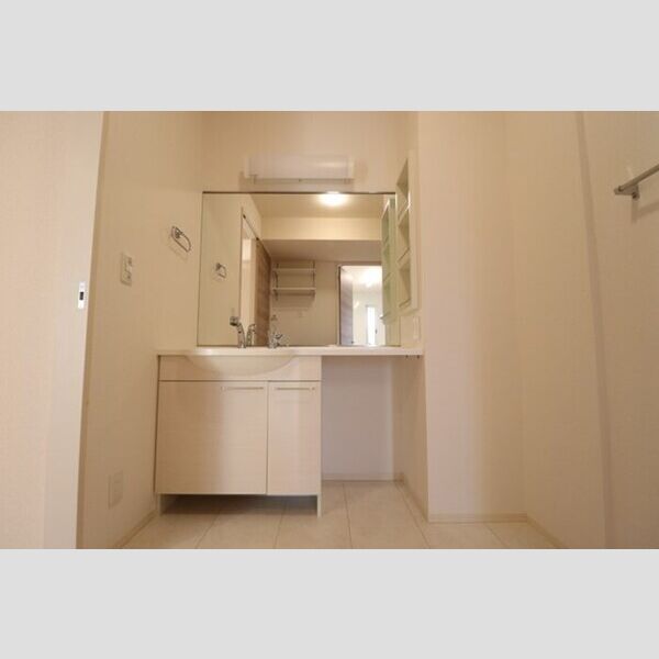 サンモール　B 洗髪洗面化粧台