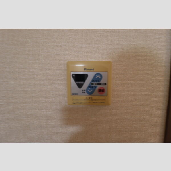 ファーストコーポ幕張本郷0309号室 給湯操作パネル